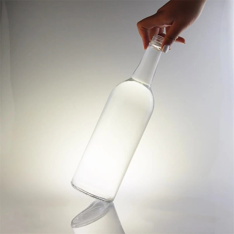 750ml 480g screw mouth vodka bottle