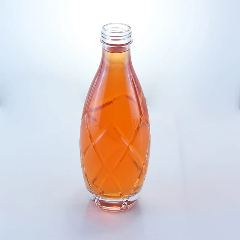 500ml beverage embossing glass bottle screw cap bottle  