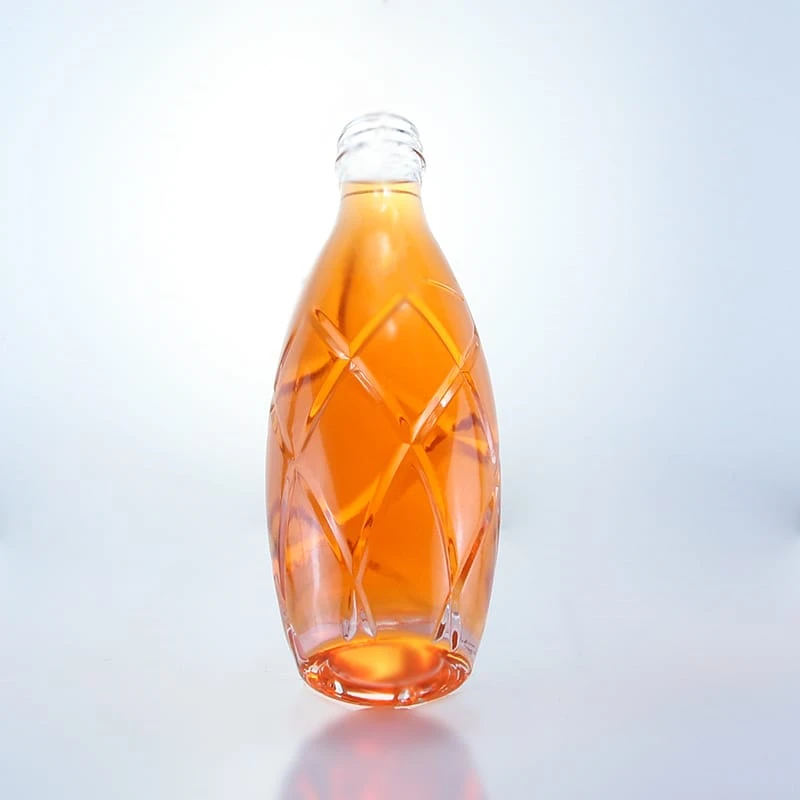 500ml beverage embossing glass bottle screw cap bottle  