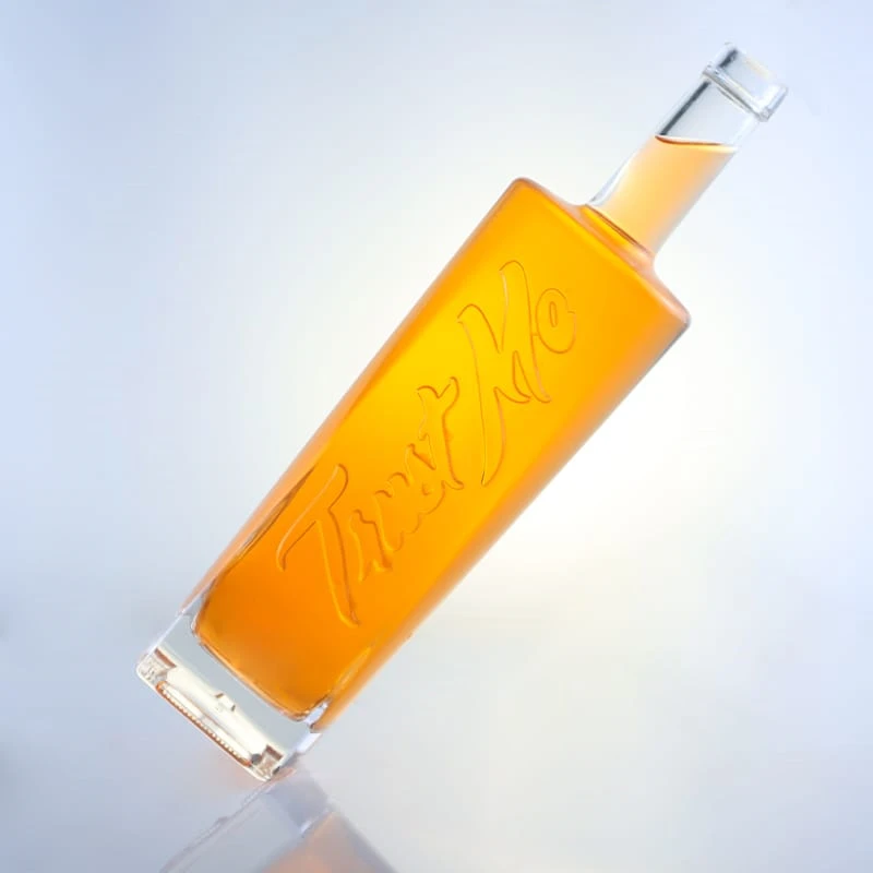custom shaped crystal vodka bottle with the brand logo 750ml liquor bottle