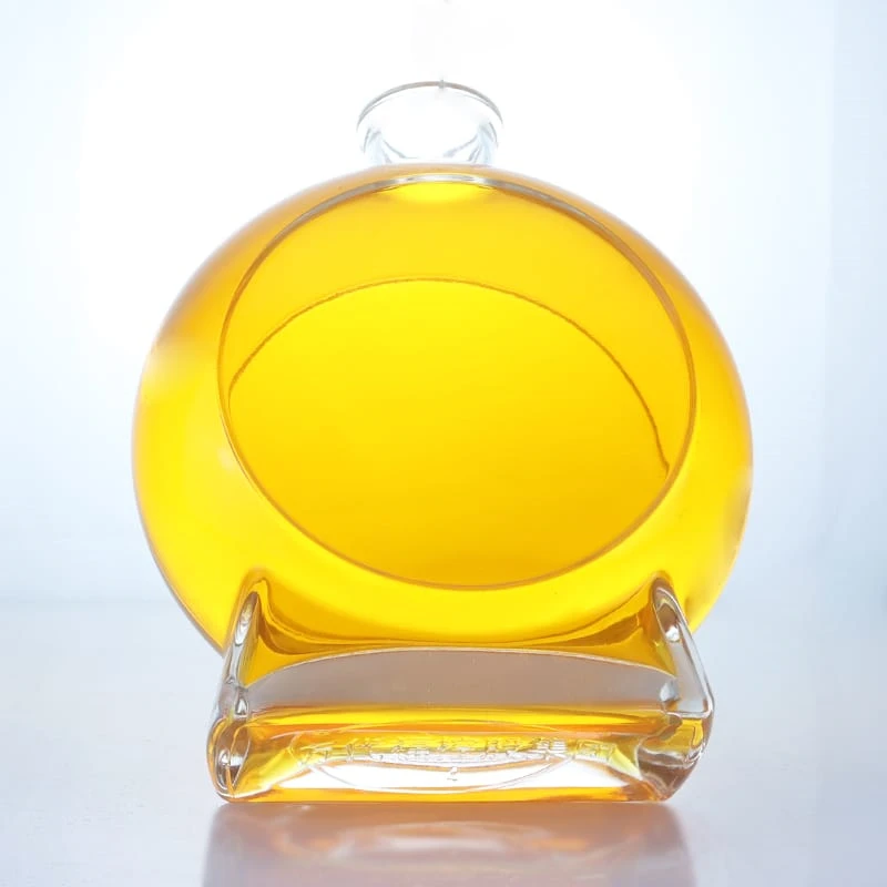 197-Fancy 500ml 700ml glass bottle for spirits whiskey 