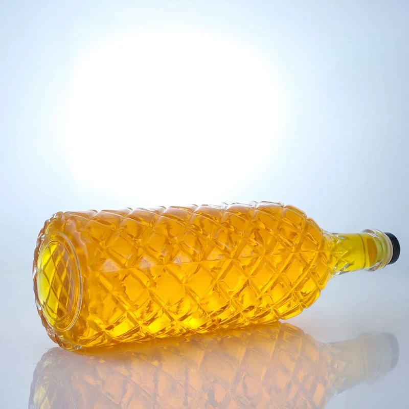 216-700ml ribbed whiskey glass bottles with lids