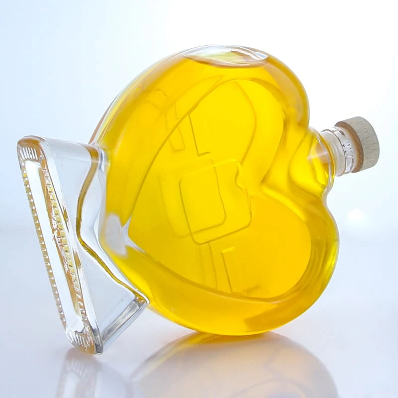 348-500ML custom-made heart shaped 50cl glass bottles