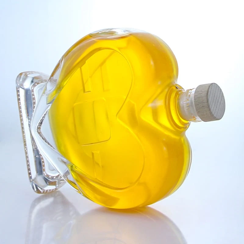 348-500ML custom-made heart shaped 50cl glass bottles