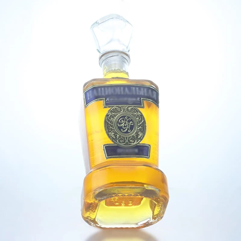 306-750ml unique bottom decal logo whisky bottle with glass cap