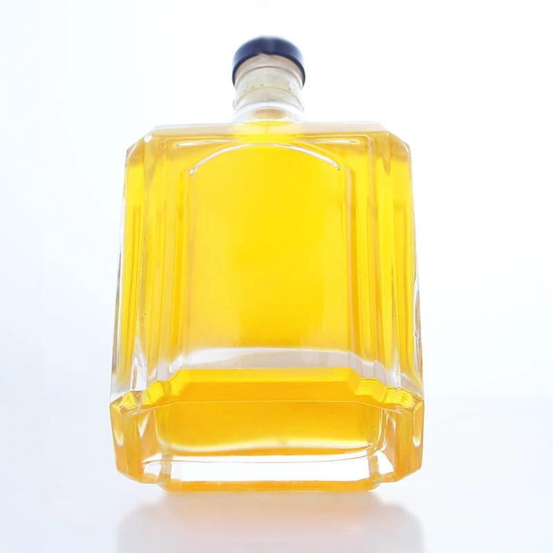 362- 250ml 375ml ribbed square glass bottles with guala cap