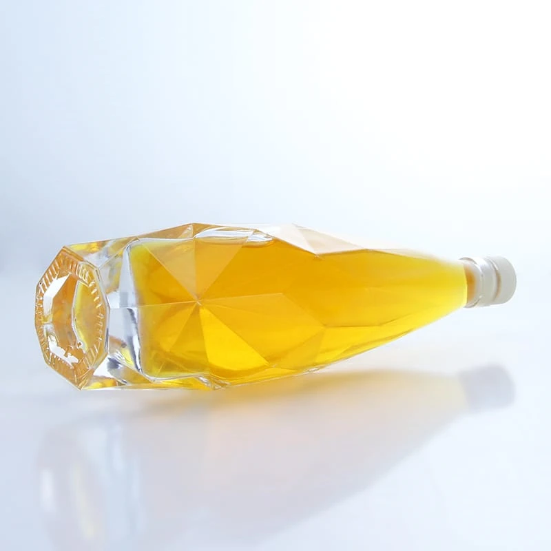 370-hot sale 200ml 375ml transparent thickness bottom beverages glass bottle