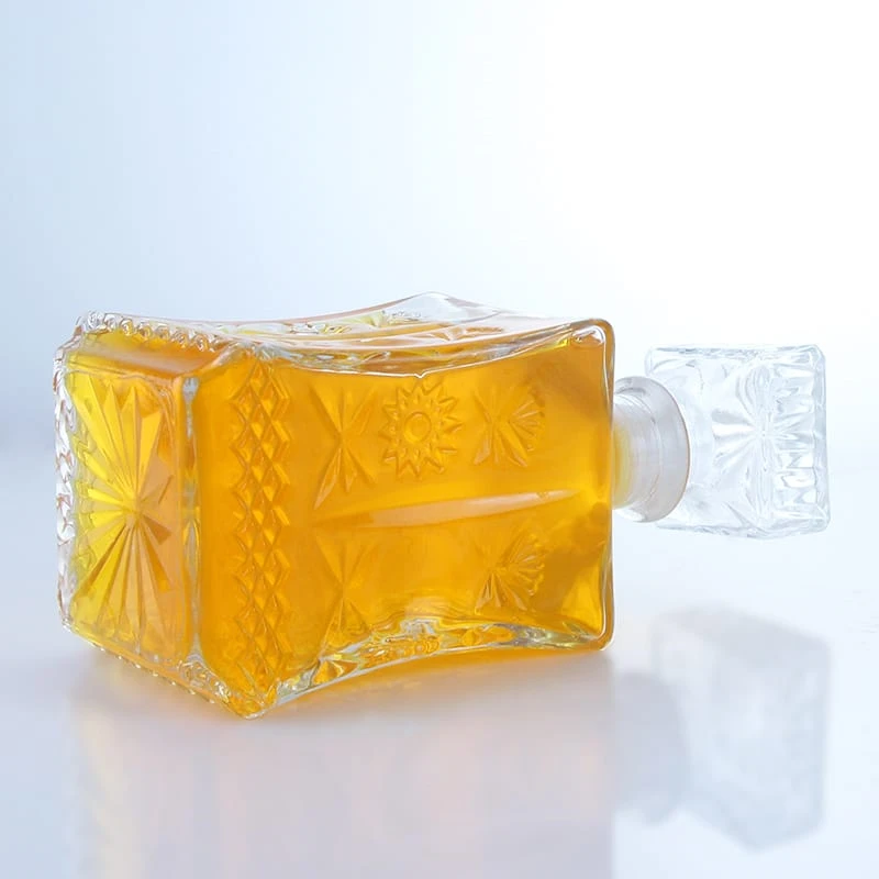 359-New products 500ml 750ml square glass bottle with embossed logo