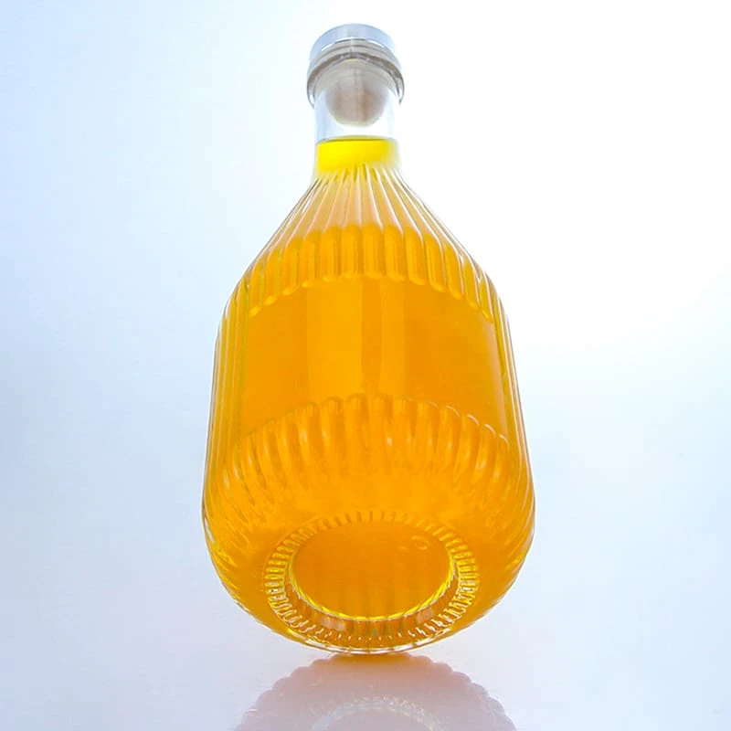 hot sale vertical line 200ml glass bottle in stock