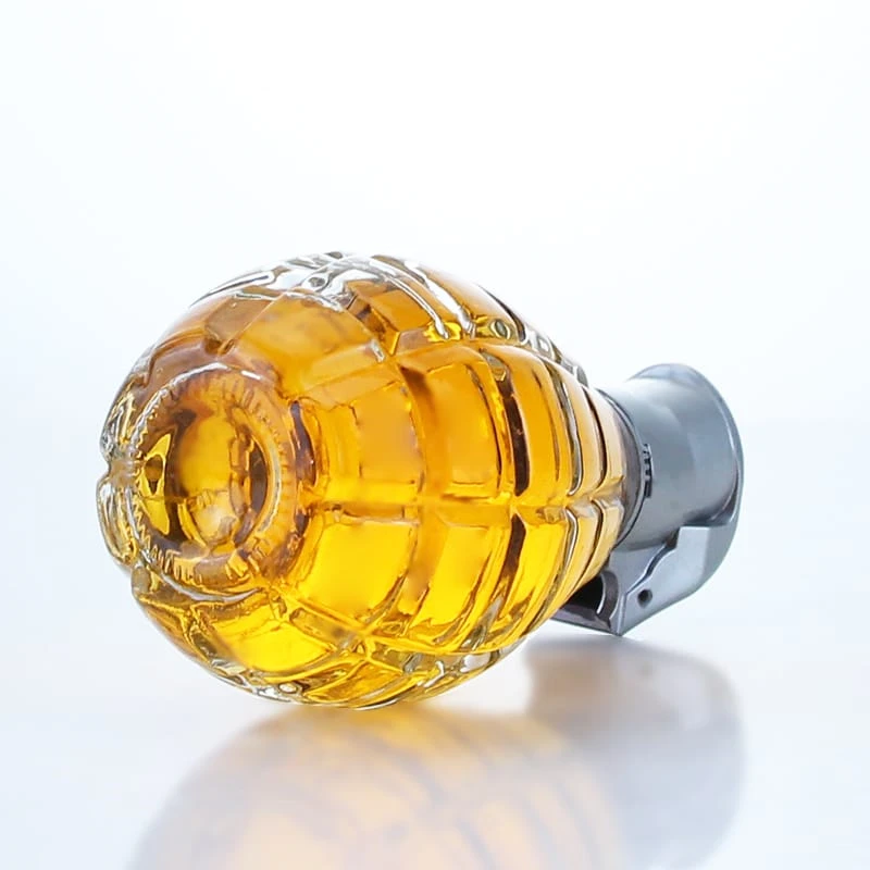 427-Odd-shaped ribbed small glass bottle with lids