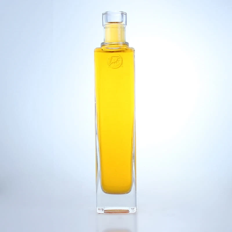437-200ml square glass bottle with embossed logo