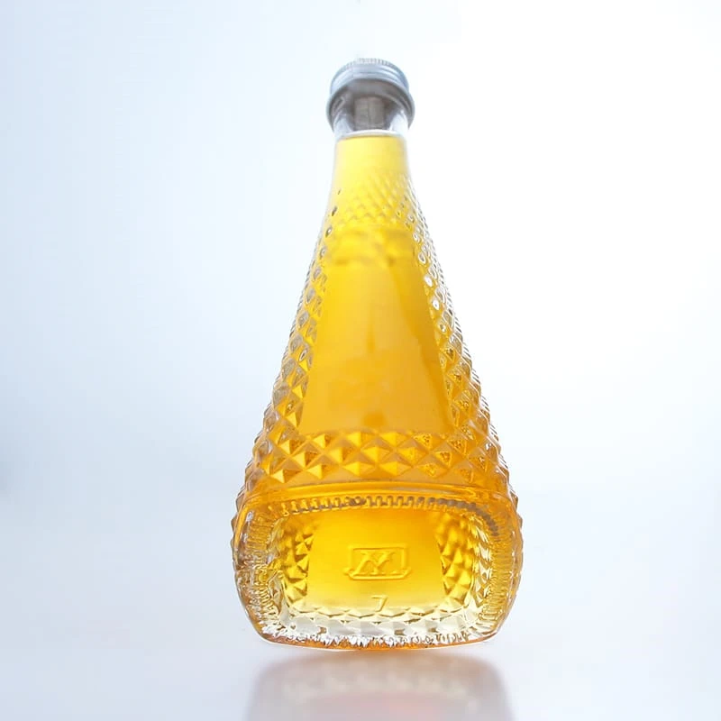 438-Tapered and ribbed 360ml glass bottle with a screw cap