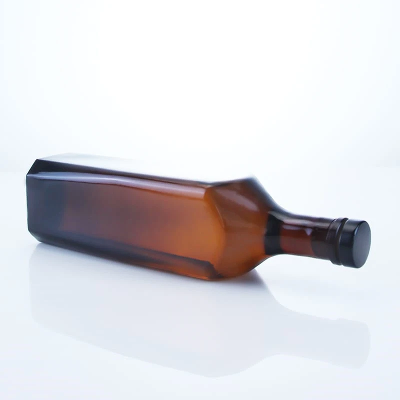 502-750ml empty amber square bottom liquor bottle with cork