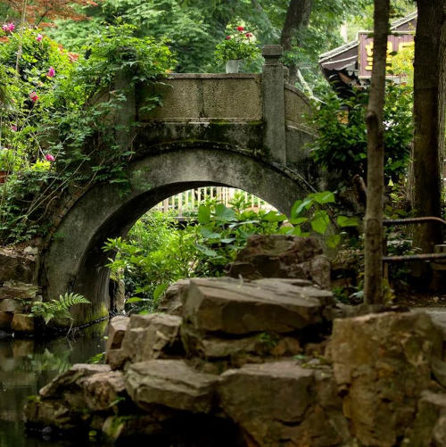 《題破山寺後禪院》英譯六種