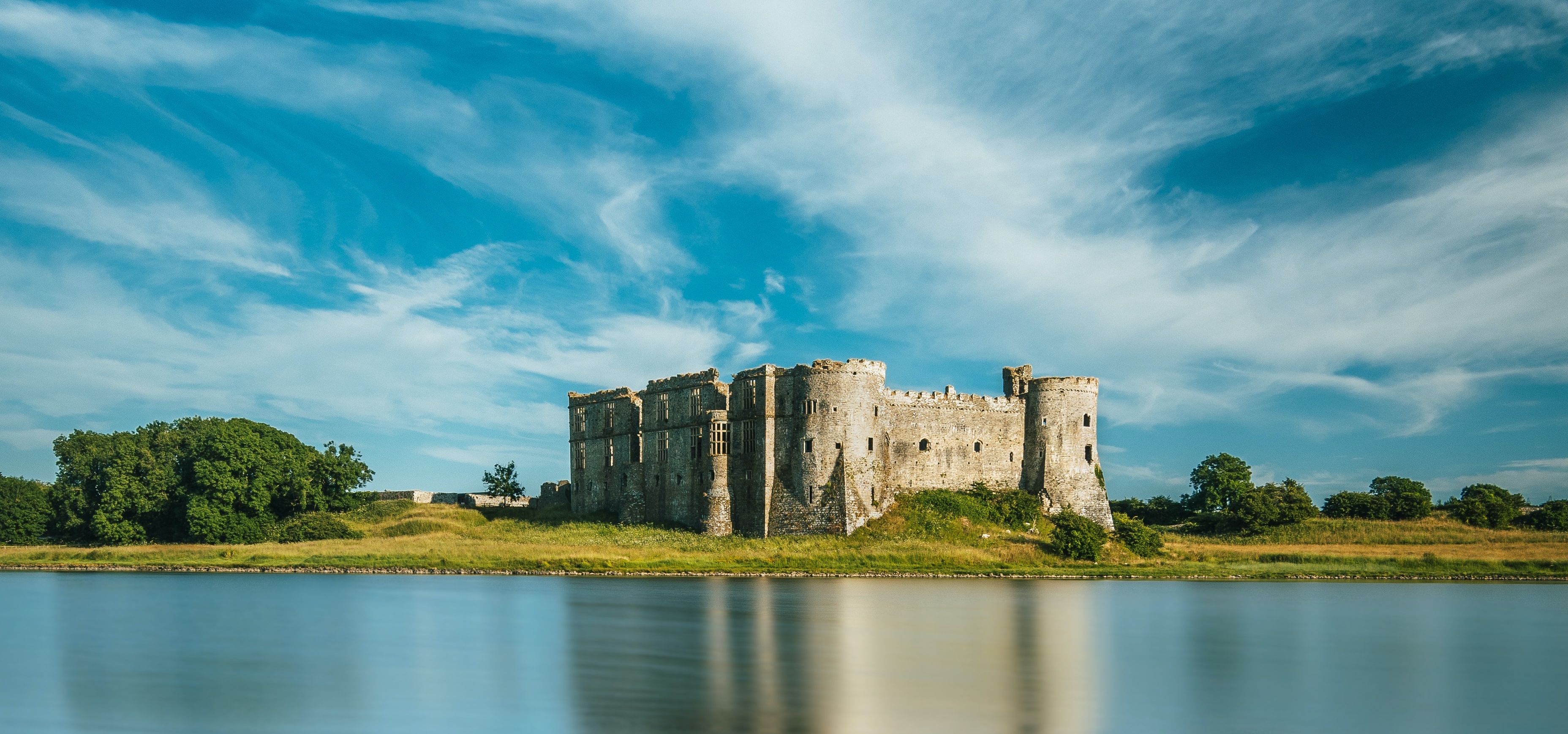 moat 护城河