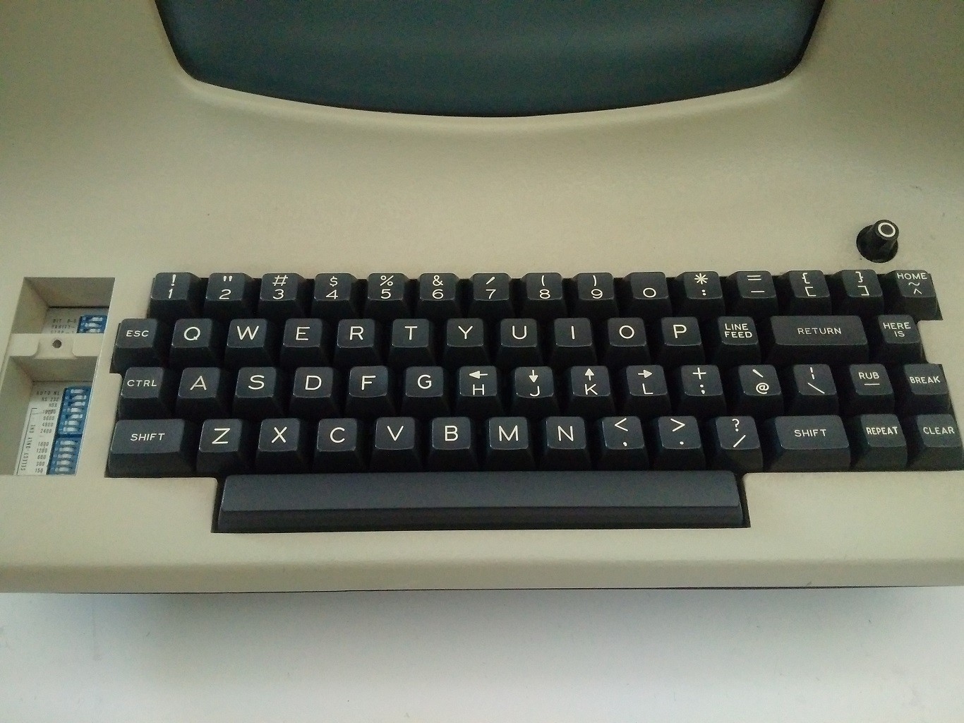 LSI-ADM3A-full-keyboard.jpg