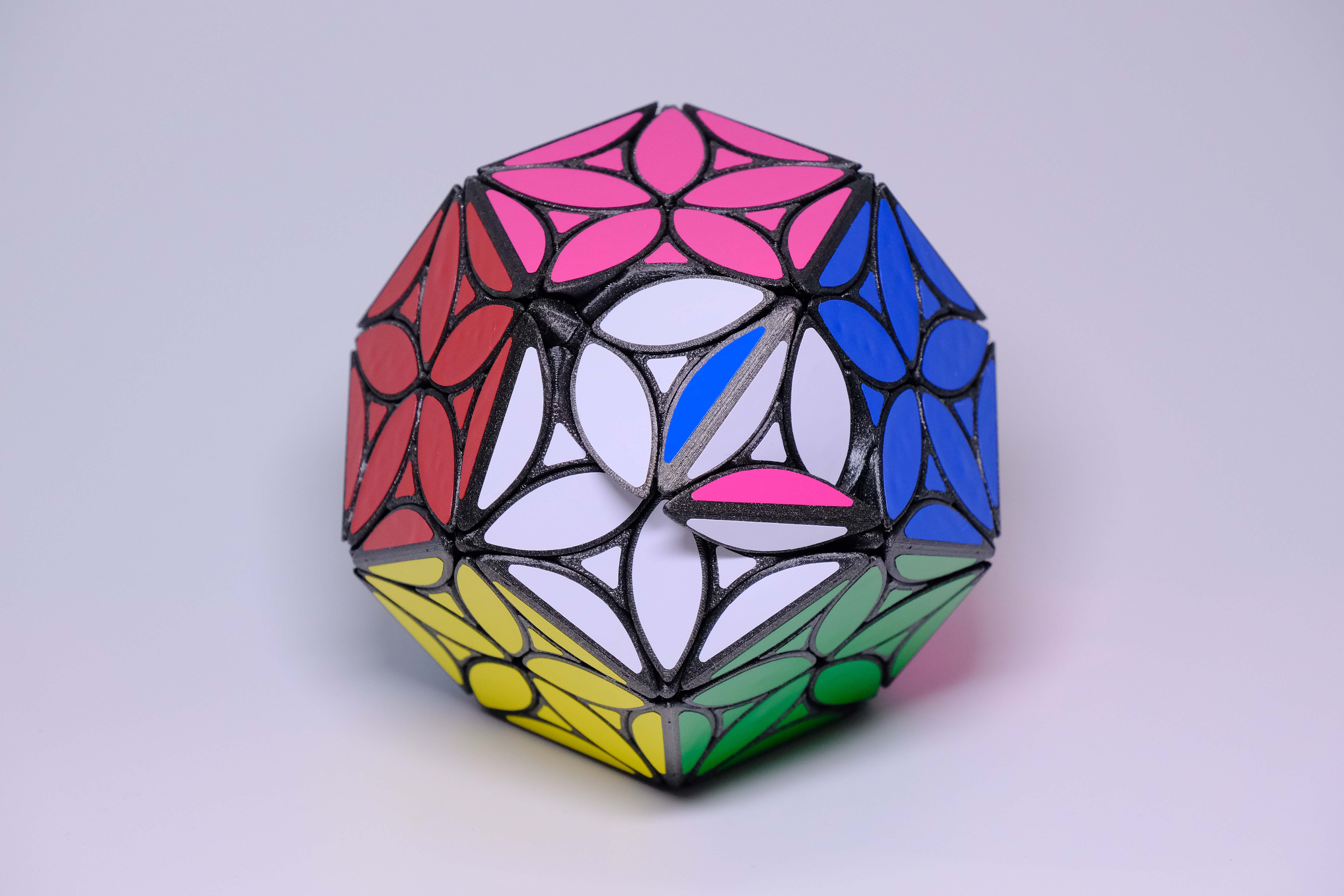 Collider Cube _4_.jpg
