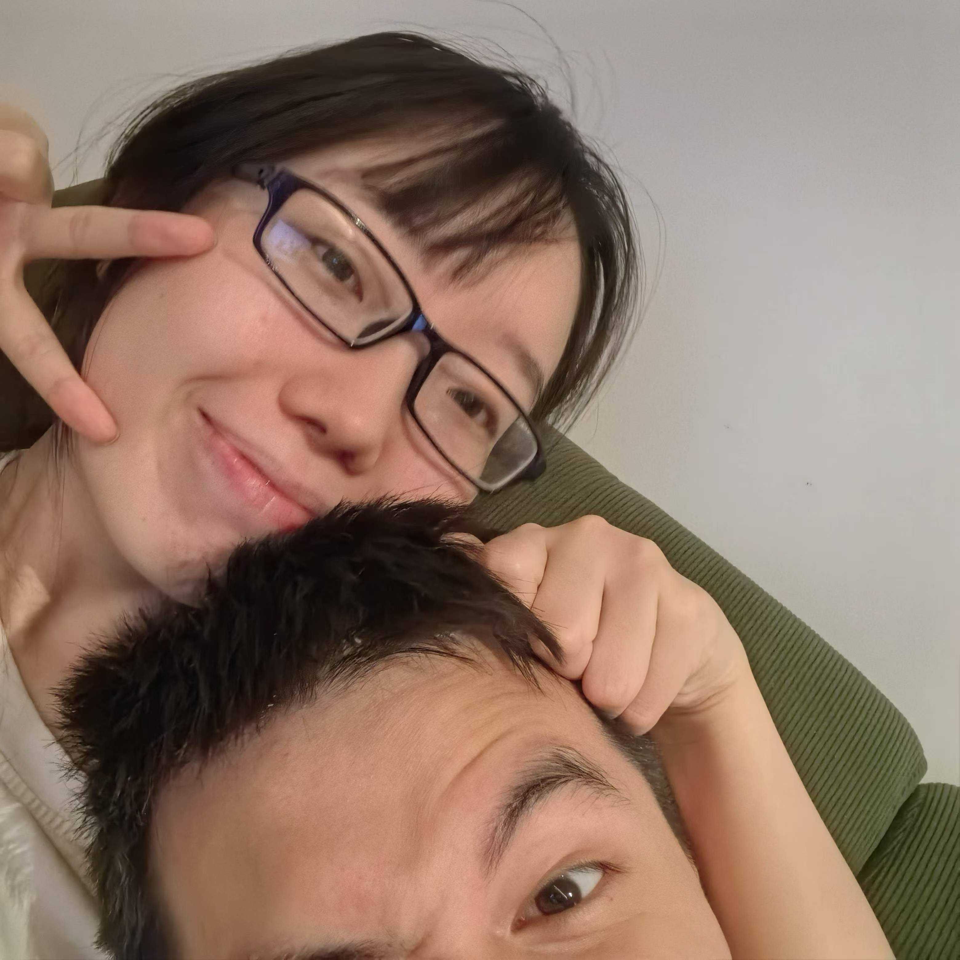 在家躺板板也是开心的一天捏