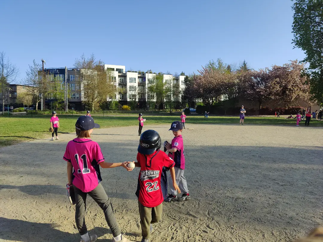 20250428-nwsll01.webp
