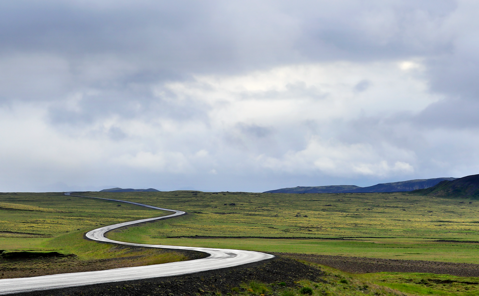 road-8376079_1920