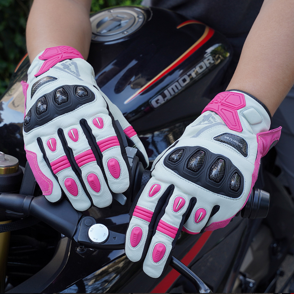 Carbon fiber motorcycle gloves