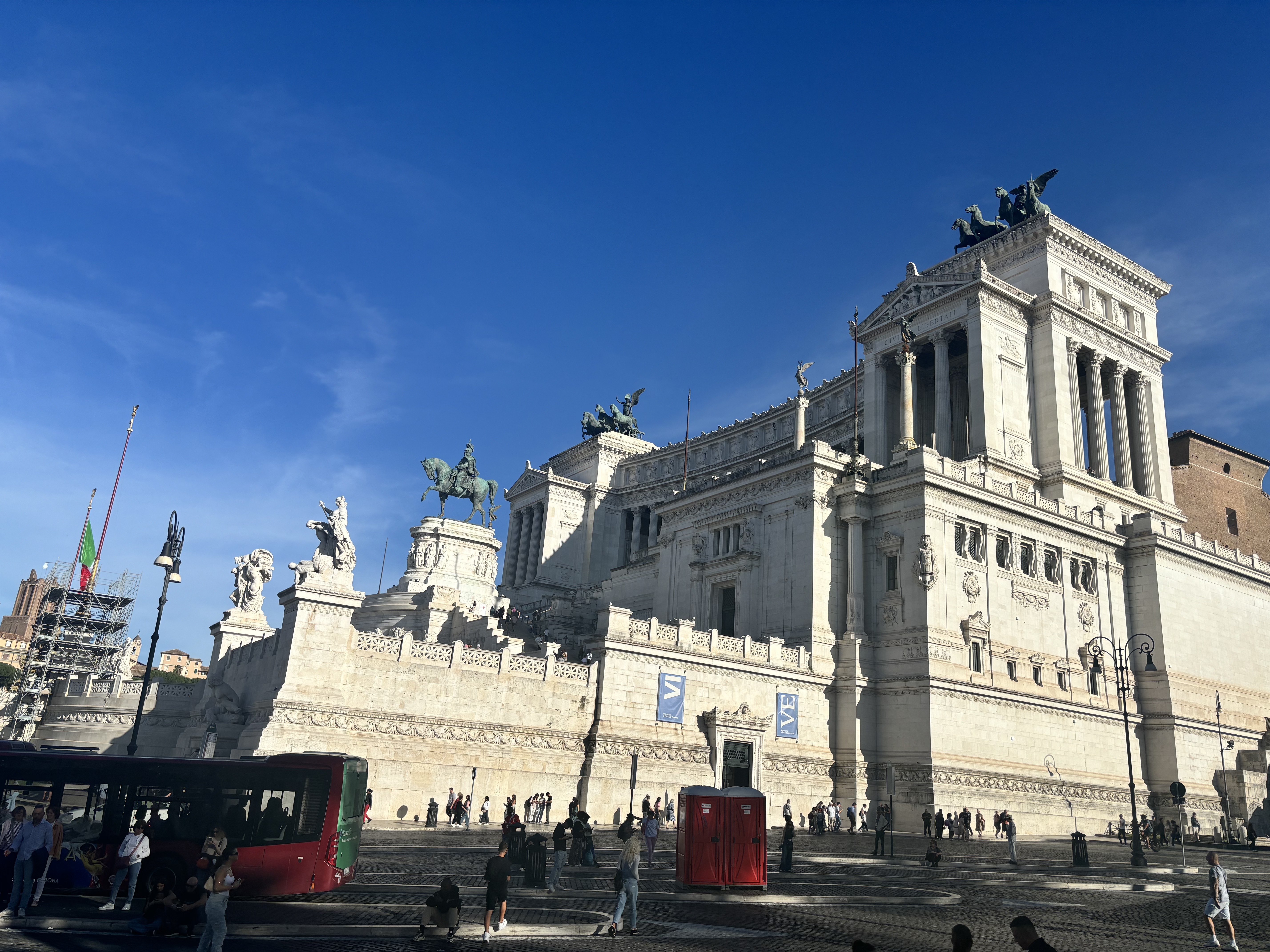 威尼斯广场侧面