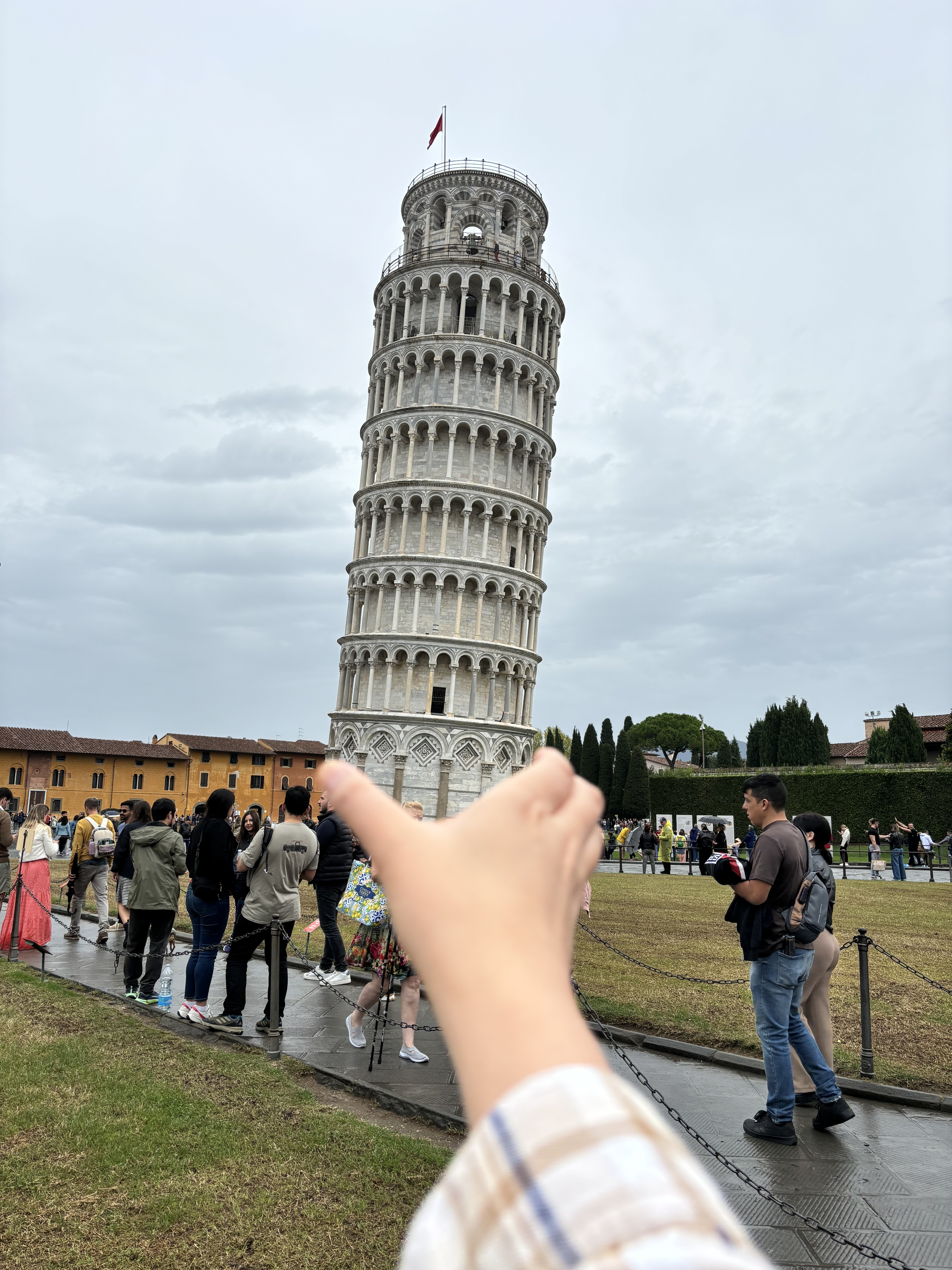 比萨斜塔