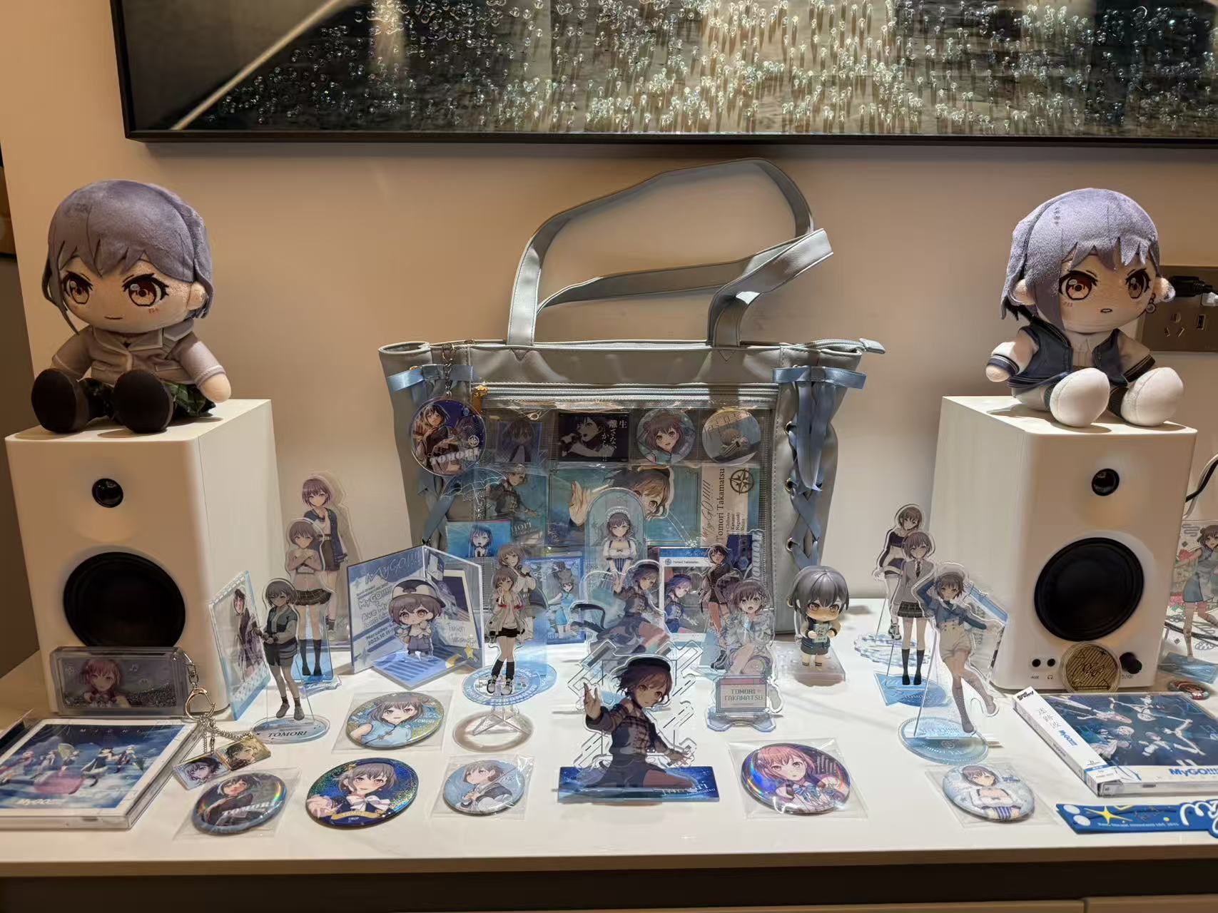 birthday-goods-arrangement