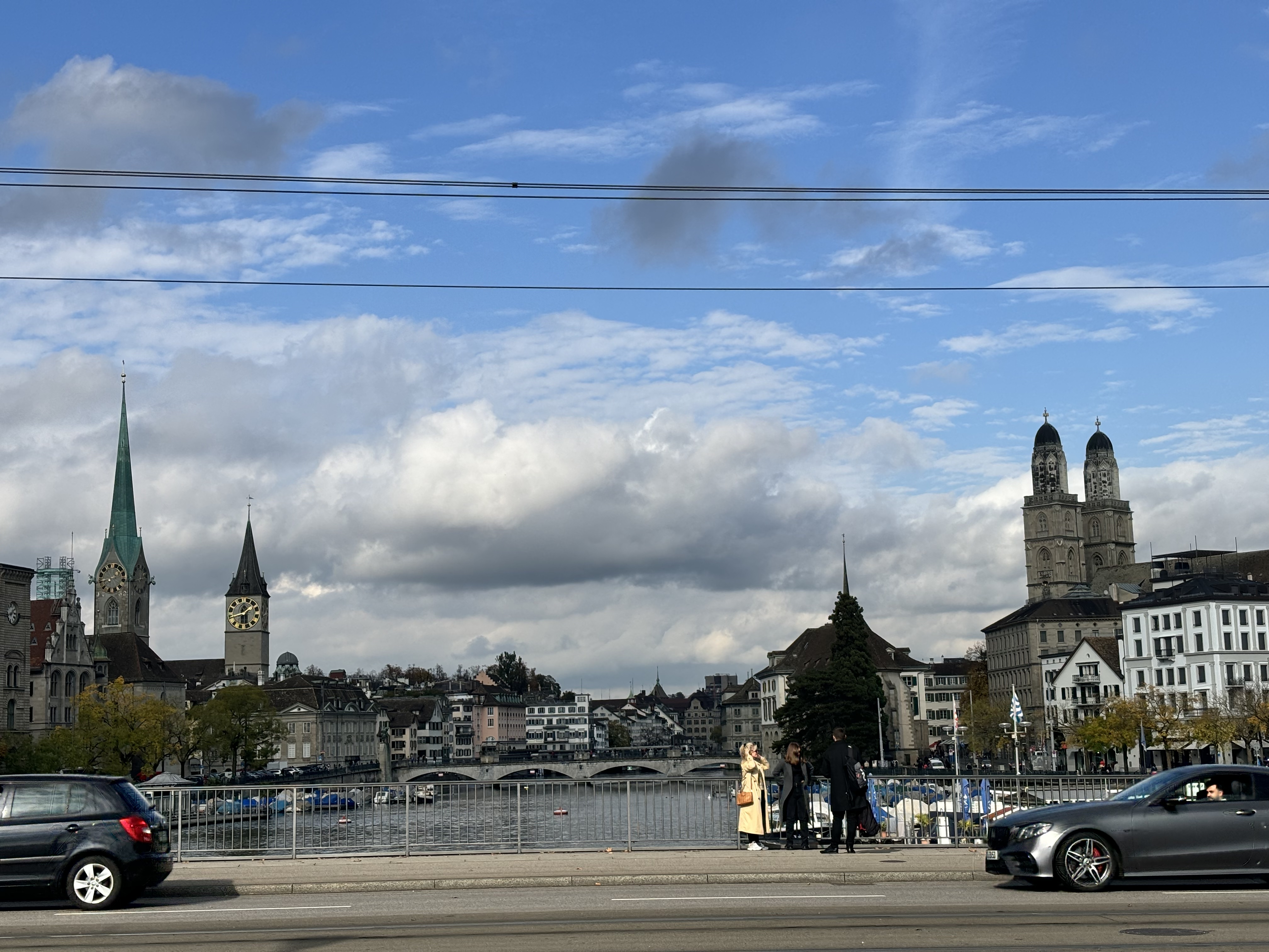 苏黎世城区- Quaibrücke 桥视角