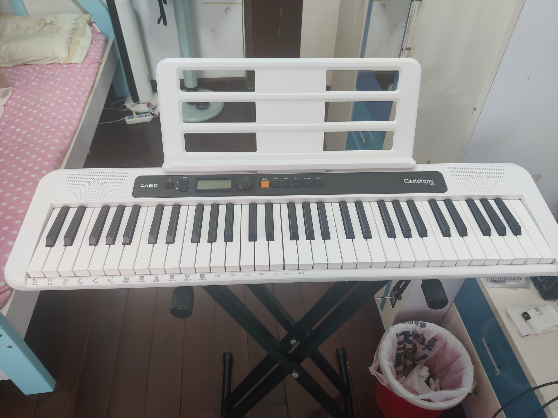 刚买的CTS200电子琴