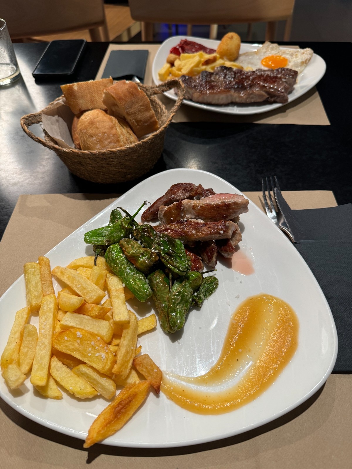 camino-frances-journey-day04-food.jpg